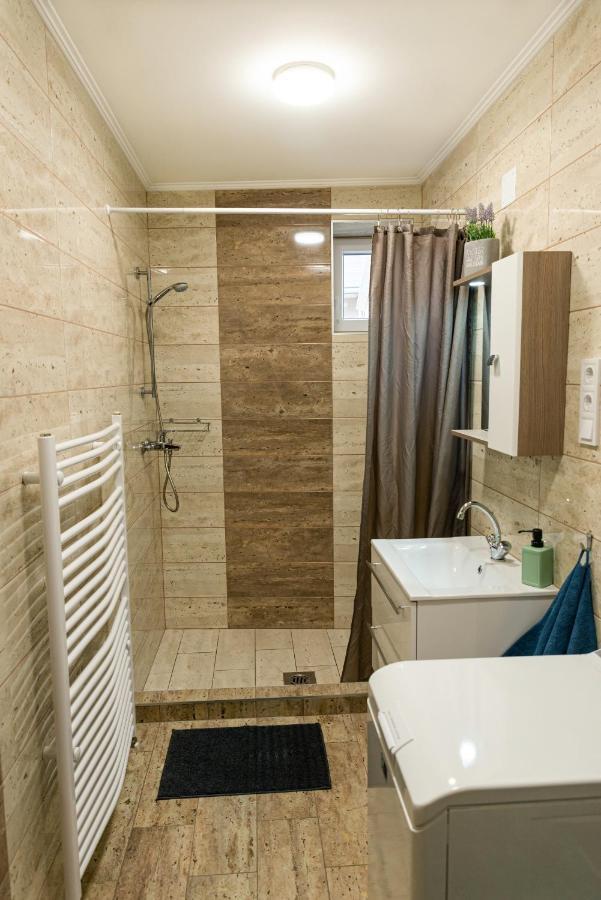Bor, Villa, Sosto Nyíregyháza
