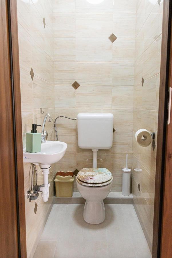 Bor, Villa, Sosto Nyíregyháza